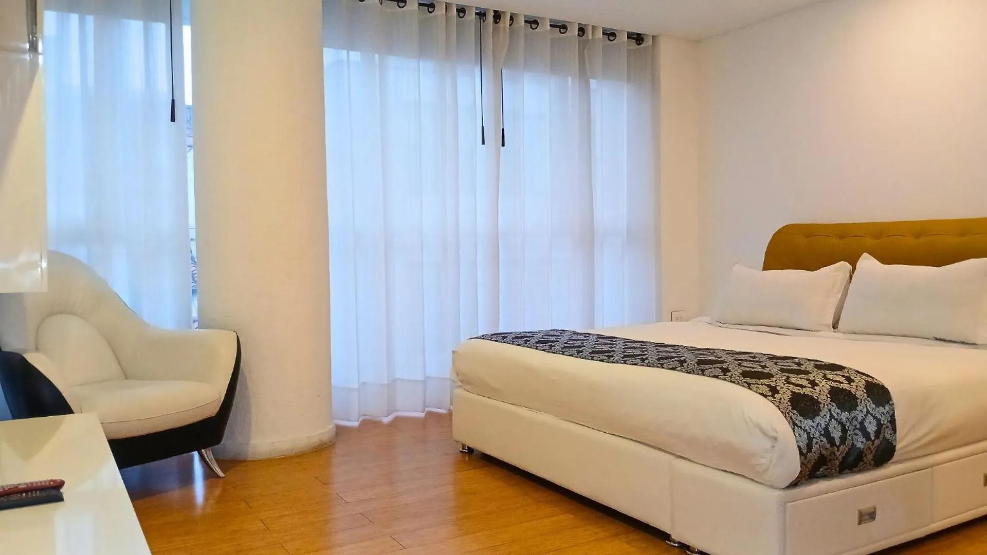 Rentup - Espacioso Studio Con Cocina En La Mejor Ubicacion De Usaquen Bogota