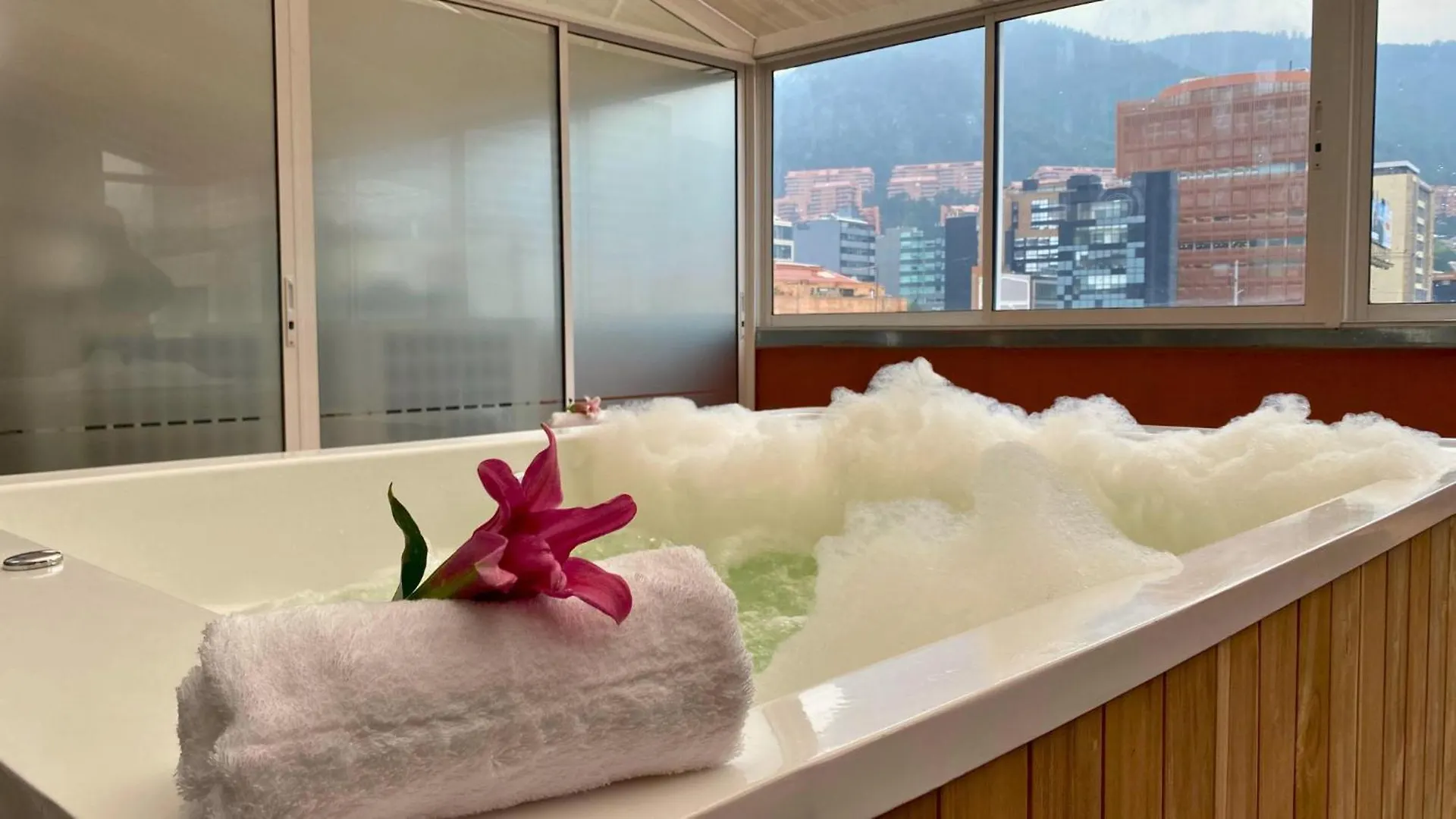 Rentup - Espacioso Studio Con Cocina En La Mejor Ubicacion De Usaquen Bogota Colombia